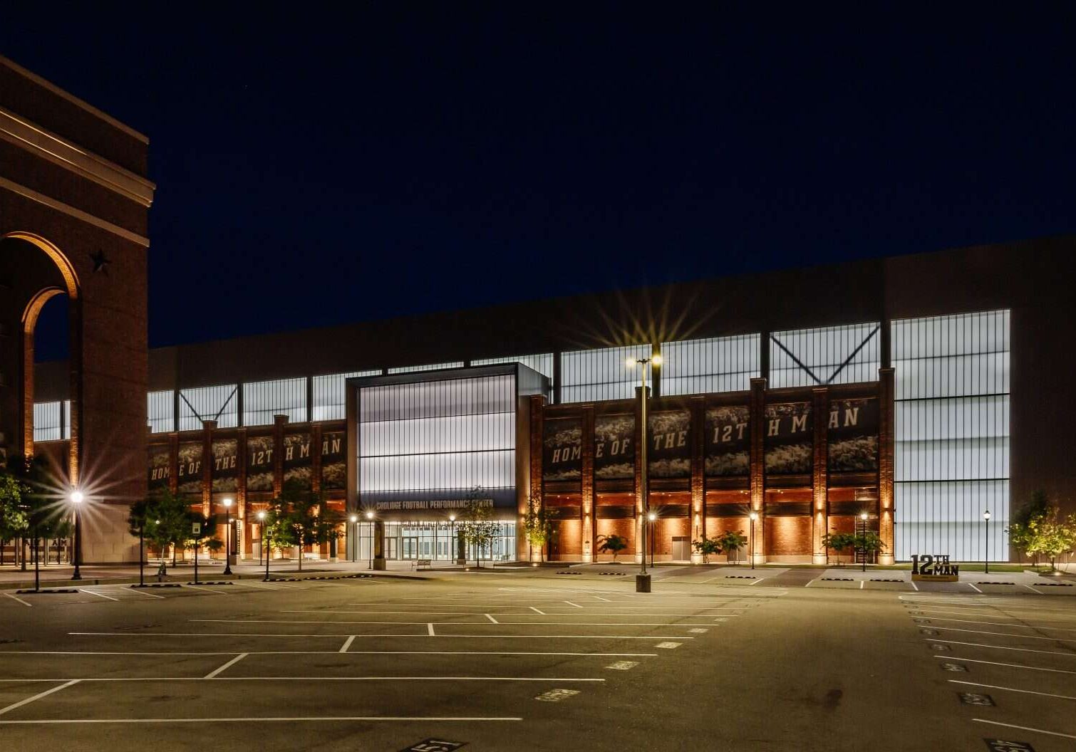 Populous- Texas AM-156